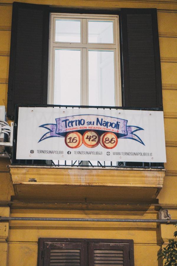 Terno Su Napoli Bed & Breakfast Exterior foto